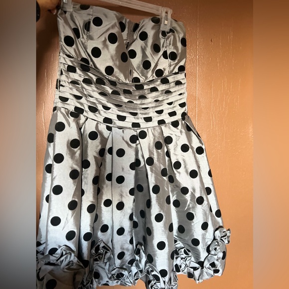 Size large poka dot short dress - Picture 1 of 1